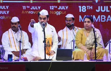 फिल्म जगत के प्रख्यात अशफ़ाक खोपेकर को मिला महाराष्ट्र के राज्यपाल सी.पी. राधाकृष्णन के हाथों ‘बेस्ट बॉलीवुड एक्टिविस्ट’ का प्रतिष्ठित सम्मान