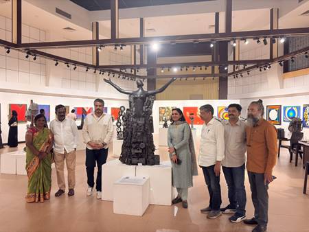 “The Sixth Sense” Paintings & Sculpture Exhibition By 5 Contemporary Renowned Artists In Jehangir Art Gallery